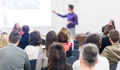 Educación financiera para empresarios y emprendedores con el programa SER