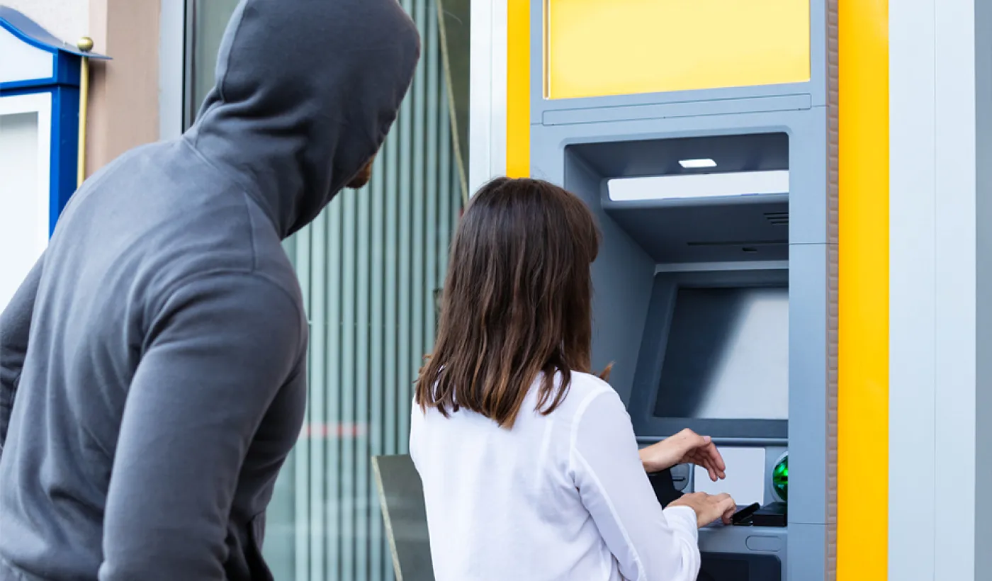 ¿Qué es el cambiazo? Protege tu dinero de esta modalidad de robo ¿Qué es el cambiazo? Protege tu dinero de esta modalidad de robo