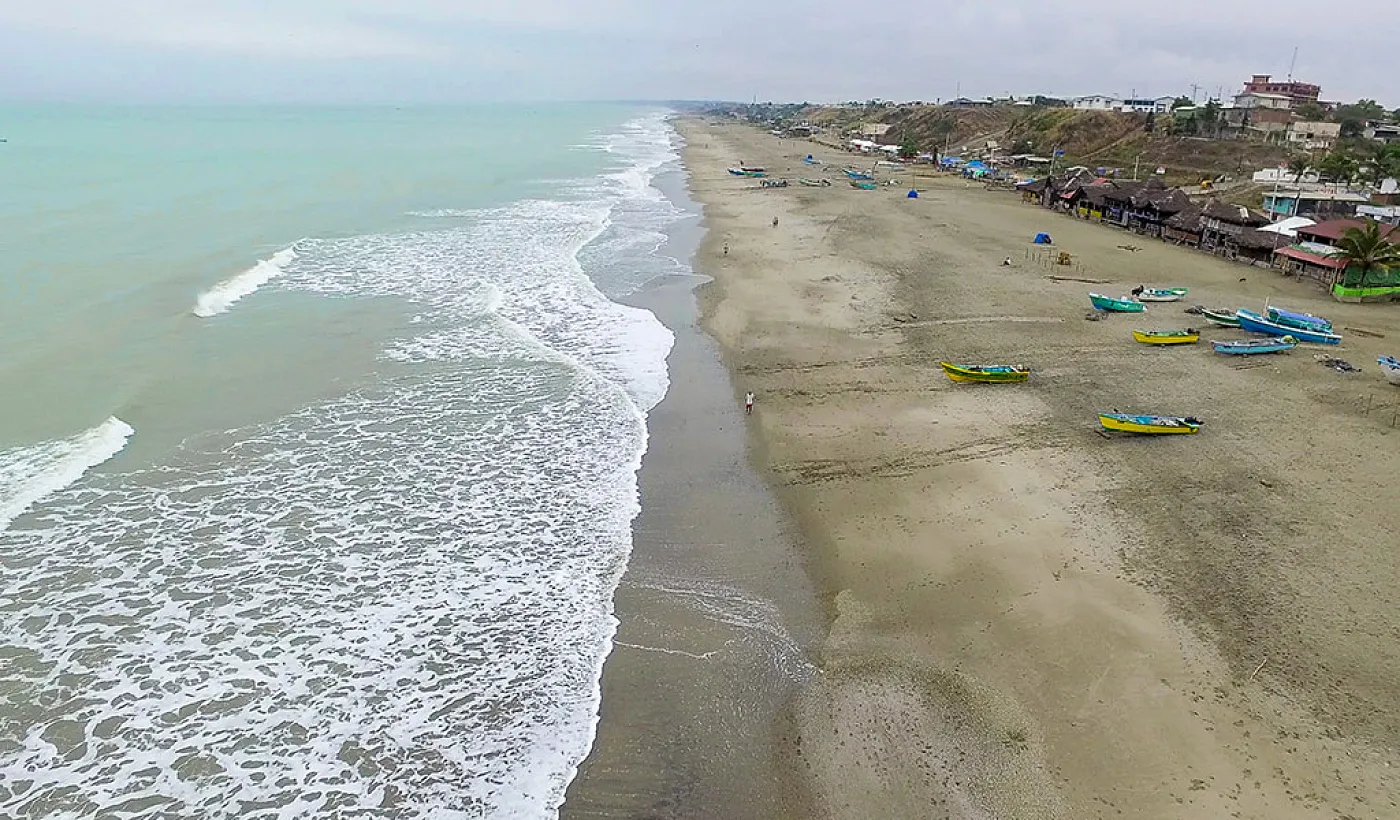 El turismo vuelve al cantón Pedernales, en Manabí, gracias al ciclismo El turismo vuelve al cantón Pedernales, en Manabí, gracias al ciclismo